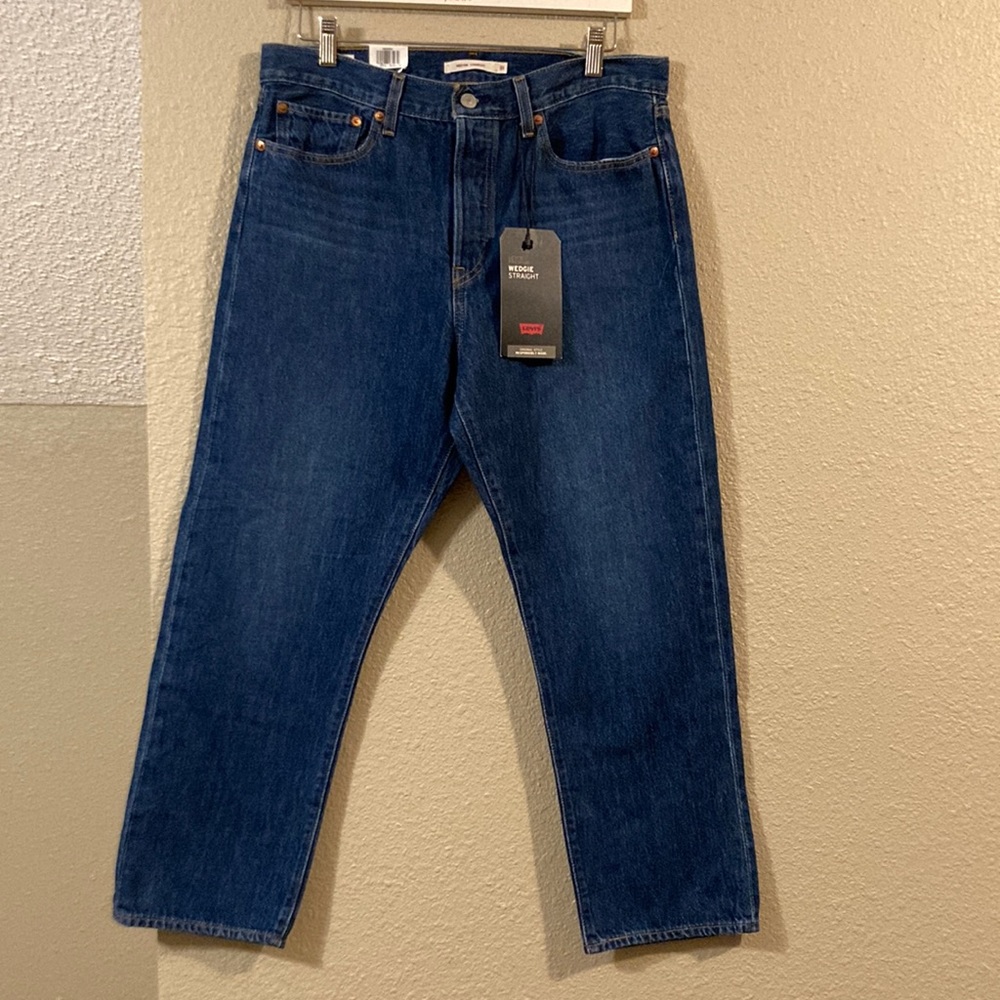 NWT Levi’s Wedgie Straight High Rise Button fly size 31